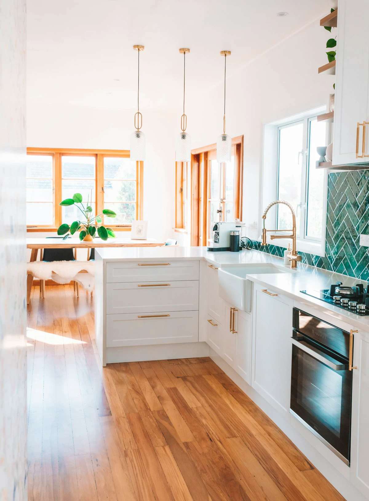 What to Know About Shaker Cabinets Online Before Starting a Remodel